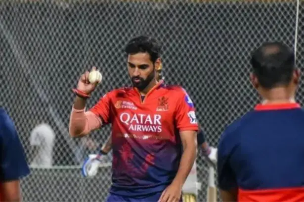 IPL 2025: Bhuvneshwar Kumar created history in IPL, became the fast bowler taking the most wickets